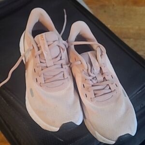Rose Nike sneakers